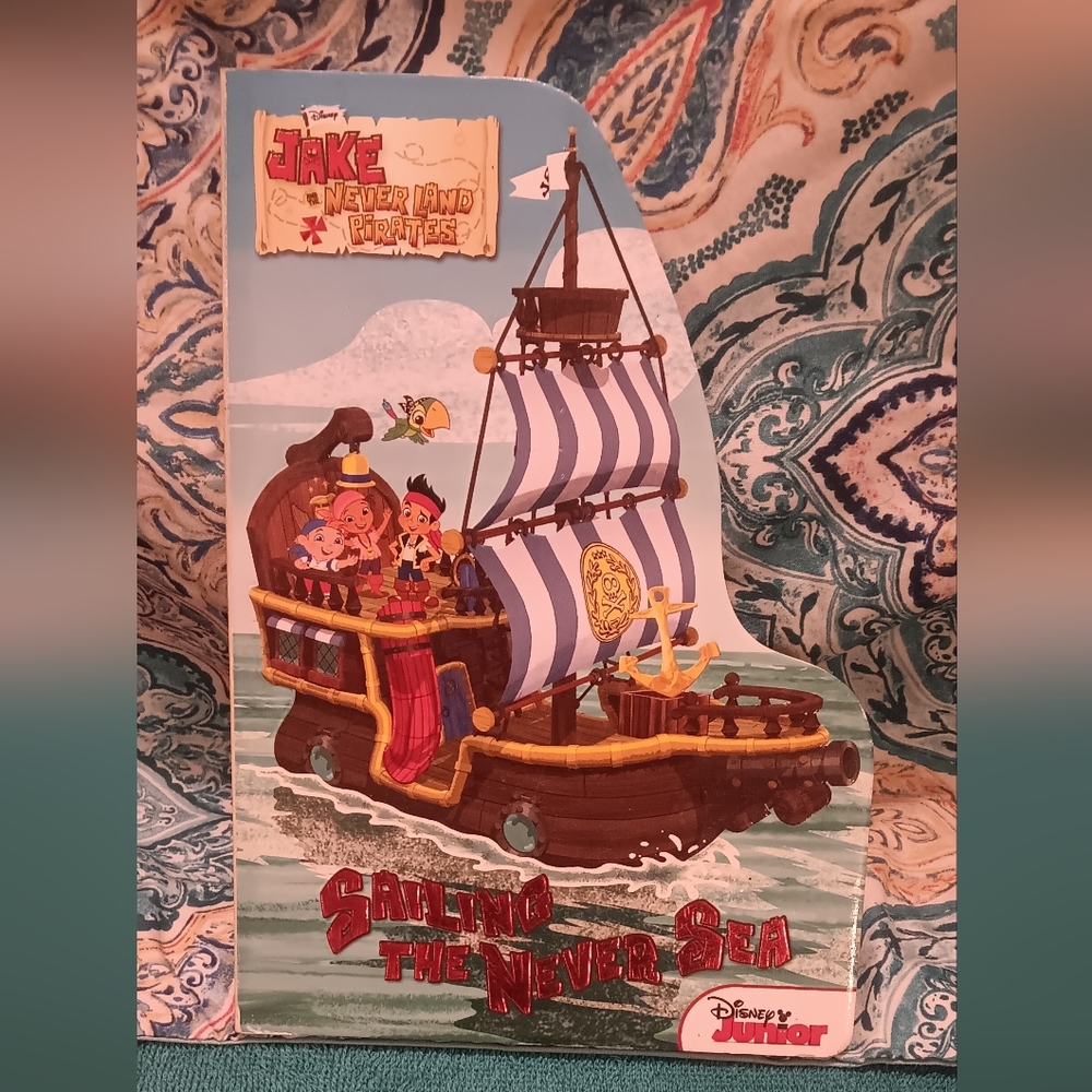 Disney Junior Jake And The Neverland Pirates  Sailing The Never Sea Book